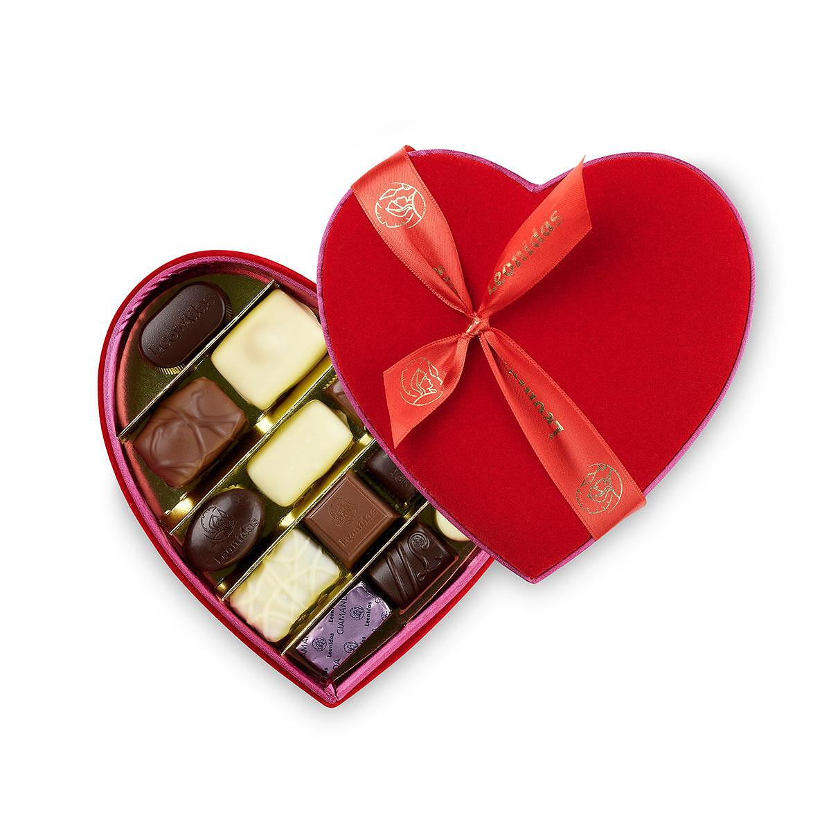 Кутия от кадифе и сатен Heart, S (16 бр.) Corazón 16 pralinés - Imagen 1